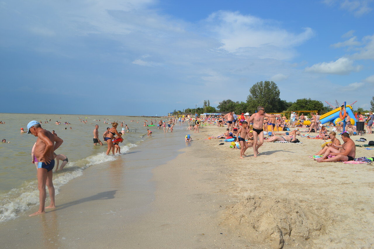 В Ейском районе на 1 сентября 2023 г. все пробы морской воды и песка соответствуют гигиеническим нормативам